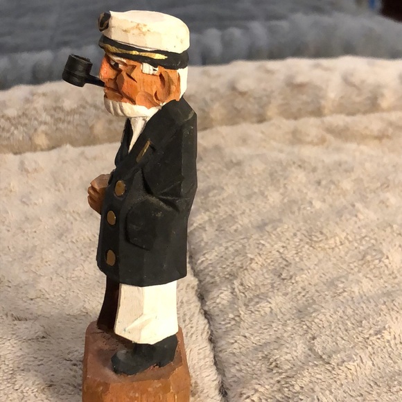 Vintage Sailor Hand Carved/Painted Wood Carving Excellent Condition - Picture 4 of 11